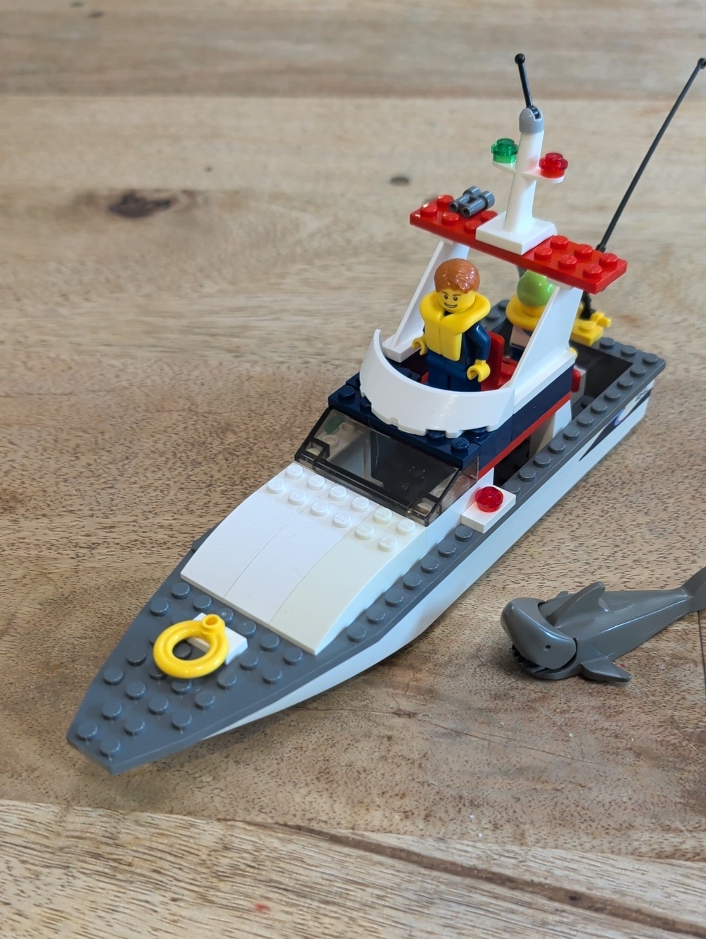Lego 4642 Fishing Boat - White and Gray